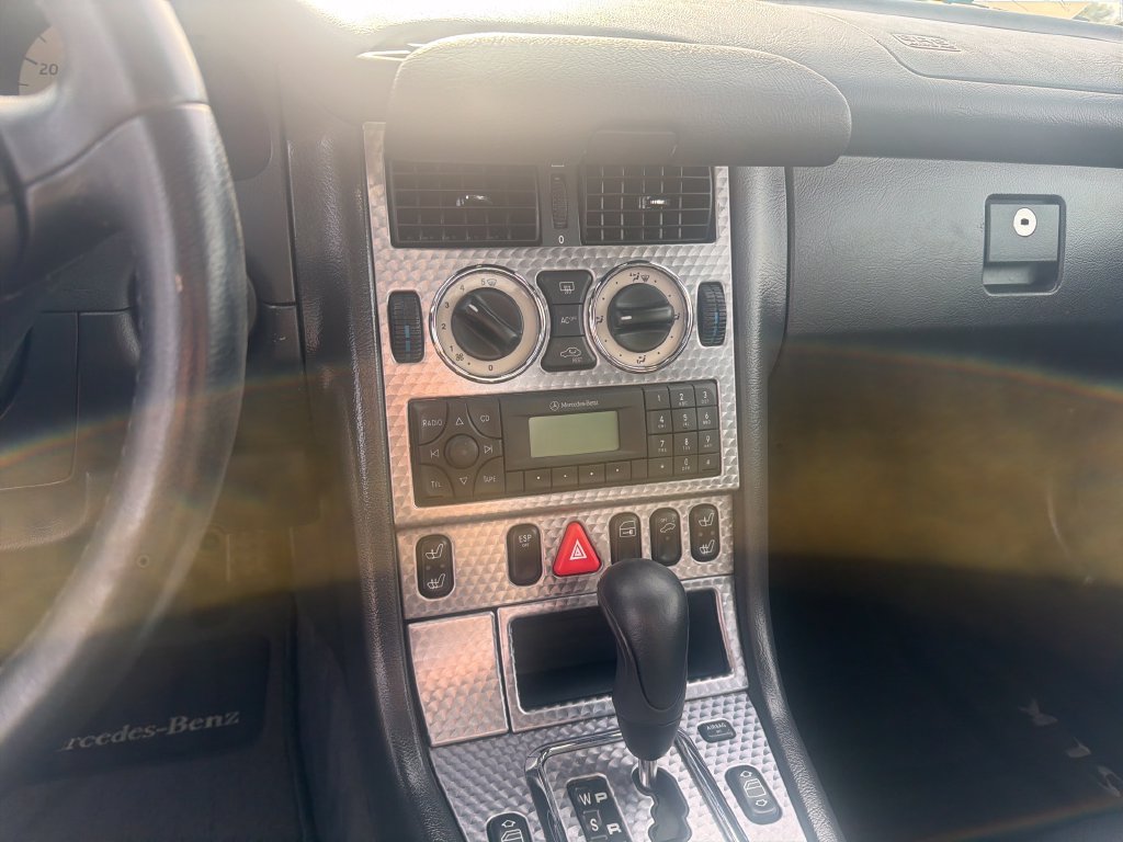 Used 2003 Mercedes-Benz SLK 230 image 17
