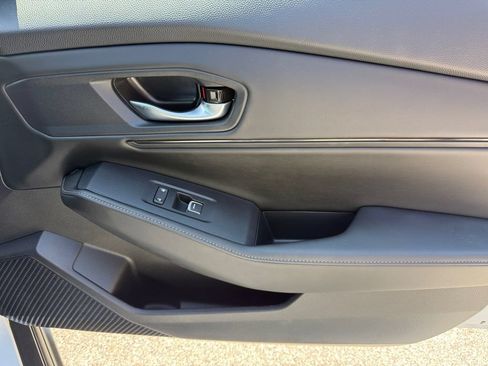 Used 2025 Honda Accord Sport image 19