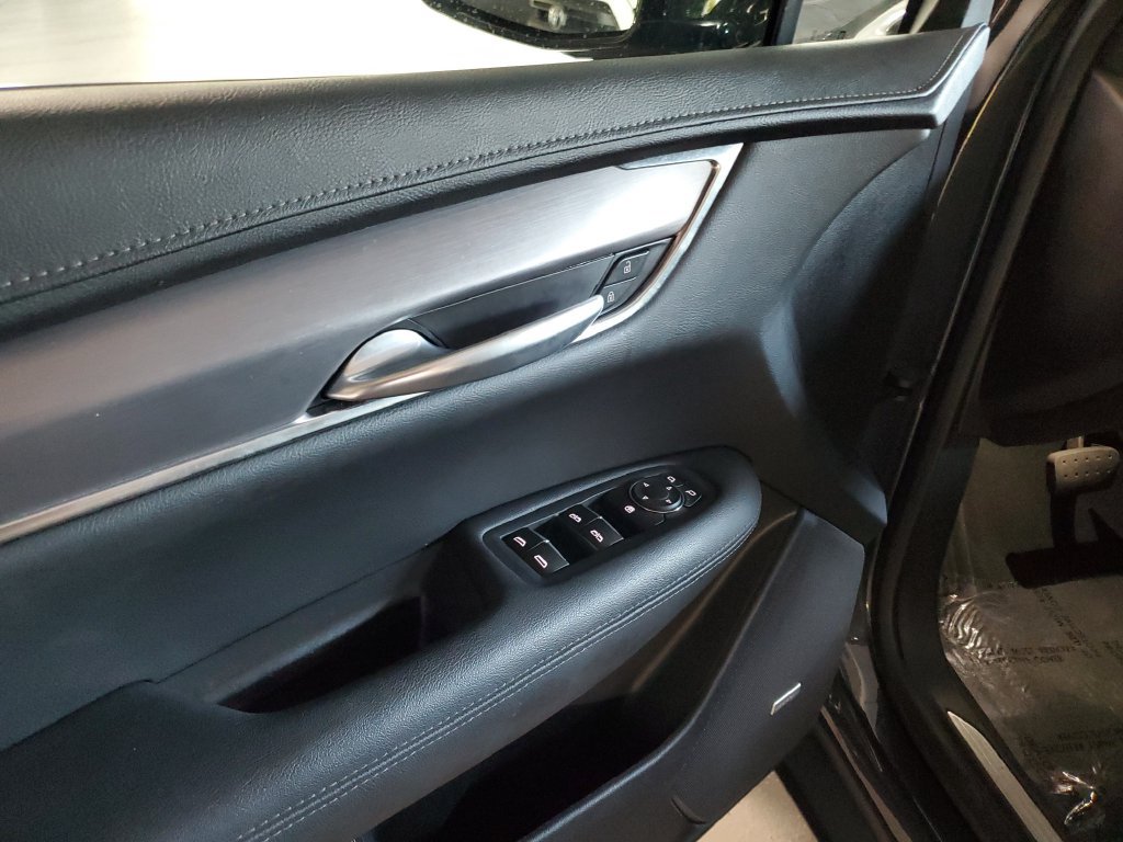 Used 2023 Cadillac XT5 Luxury FWD image 19
