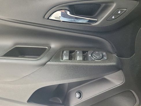 Used 2024 Chevrolet Equinox LT image 27