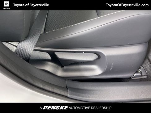 New 2026 Toyota Prius Plug-In Hybrid image 9