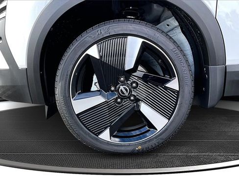 New 2026 Nissan Kicks SR image 12