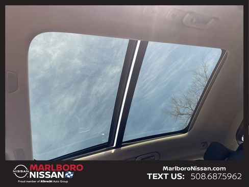 Used 2025 Volvo XC60 B5 Plus w/ Climate Package image 35