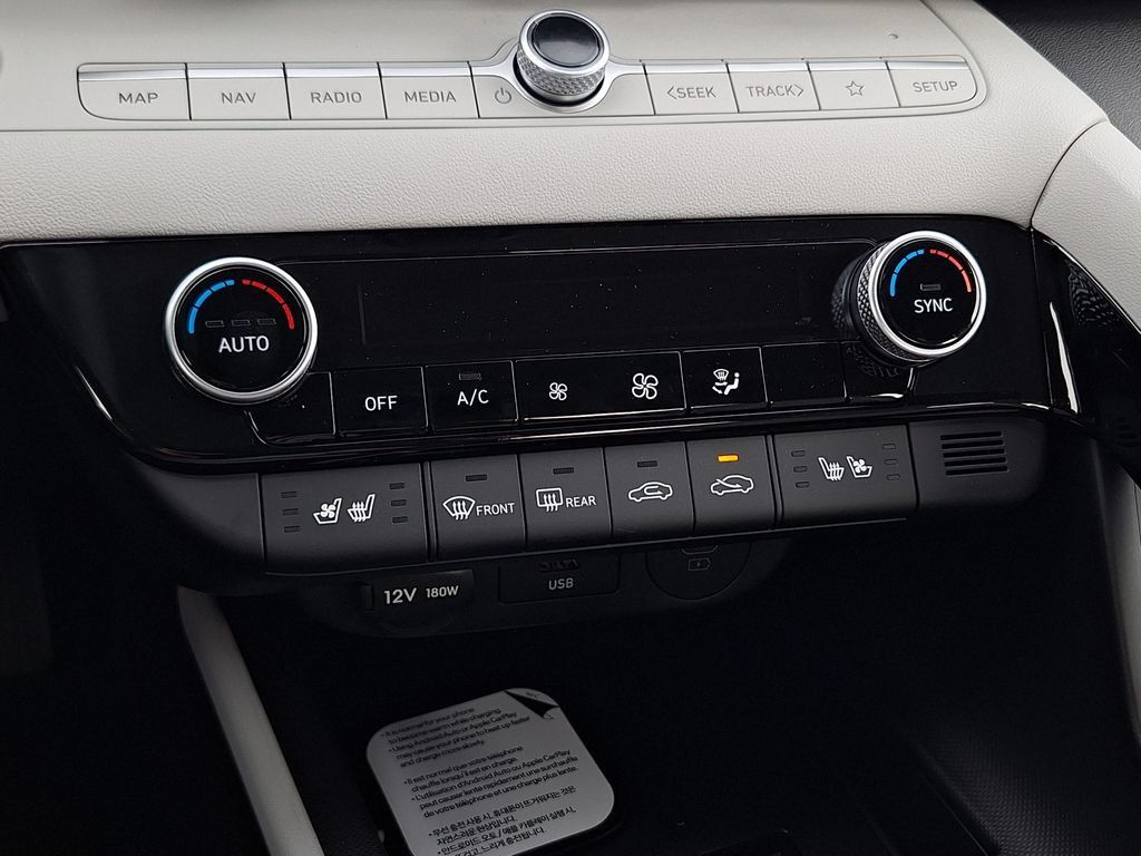 New 2026 Hyundai Elantra Limited FWD image 22