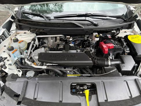 Used 2025 Nissan Rogue S FWD image 40