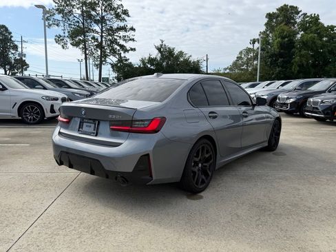 Certified 2025 BMW 330i Sedan w/ M Sport Package RWD image 7
