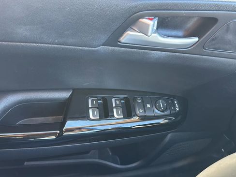 Used 2018 Kia Sportage EX FWD image 22