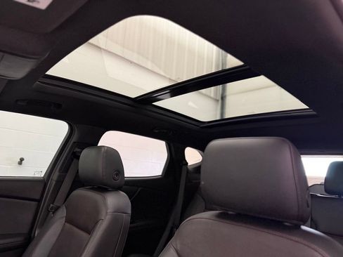 Used 2020 Chevrolet Blazer RS FWD image 16