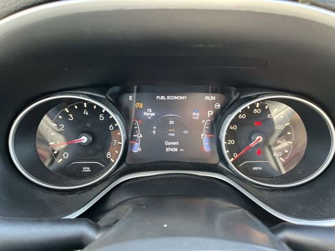 Used 2019 Jeep Compass Latitude w/ Popular Equipment Group image 37