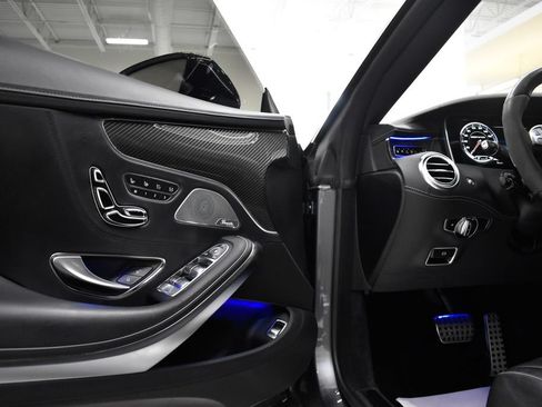 Used 2017 Mercedes-Benz S 65 AMG Cabriolet image 15