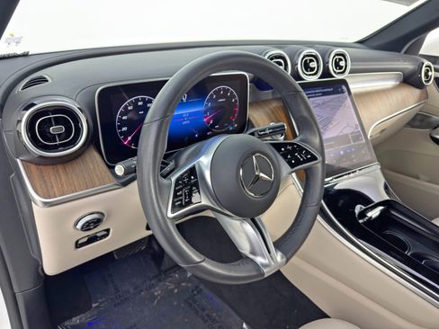 Used 2024 Mercedes-Benz GLC 300 GLC 300 w/ Exclusive Trim Pack image 14