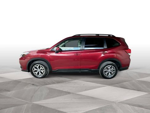 Used 2023 Subaru Forester Premium AWD/4WD image 5