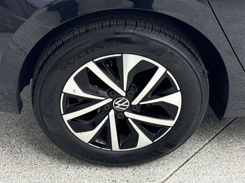 Used 2023 Volkswagen Jetta S image 37