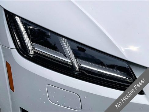 Used 2017 Audi TT 2.0T AWD/4WD image 25