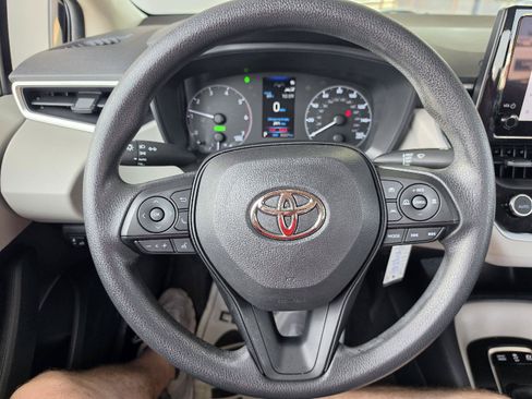 Used 2024 Toyota Corolla LE FWD image 20