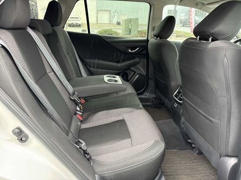 Used 2025 Subaru Outback Premium AWD/4WD image 27