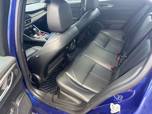 Used 2022 Alfa Romeo Giulia Ti AWD/4WD image 16