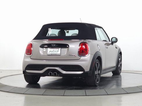 Used 2023 MINI Cooper S w/ Signature Upholstery Package image 9