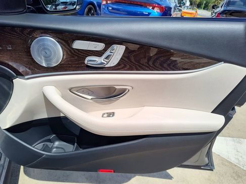 Used 2019 Mercedes-Benz E 300 image 31