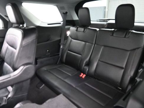 Certified 2023 Ford Explorer Limited w/ Equipment Group 301A image 27