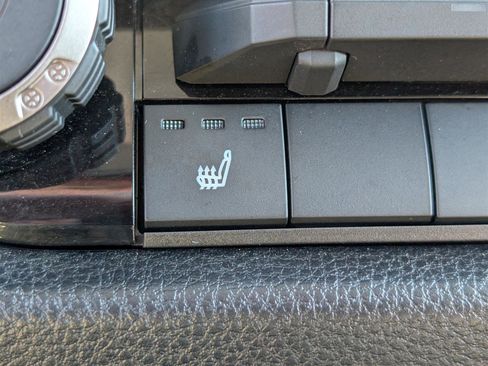 Used 2022 Toyota Tundra SR5 image 26