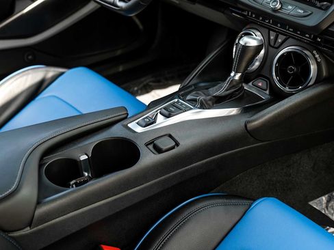 Used 2021 Chevrolet Camaro SS RWD image 18