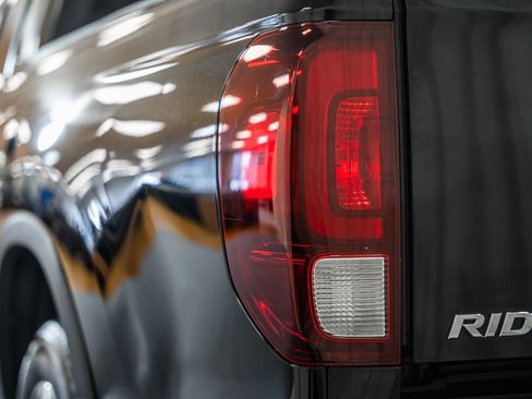 Used 2017 Honda Ridgeline RTL-T image 9