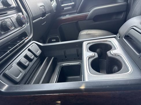 Used 2015 GMC Sierra 1500 SLT w/ SLT Crew Cab Value Package AWD/4WD image 31