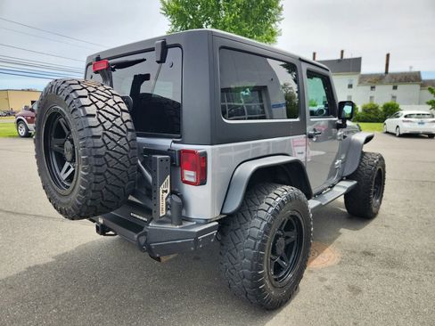 Used 2013 Jeep Wrangler Sahara w/ Connectivity Group AWD/4WD image 16