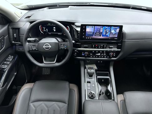 New 2026 Nissan Pathfinder Platinum w/ Cargo Package AWD/4WD image 13
