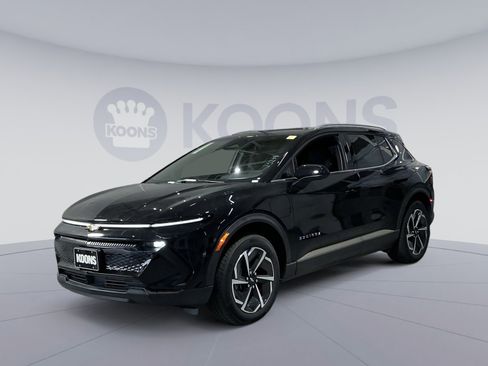 New 2026 Chevrolet Equinox EV LT image 1