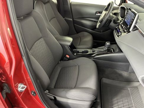 Used 2021 Toyota Corolla image 35