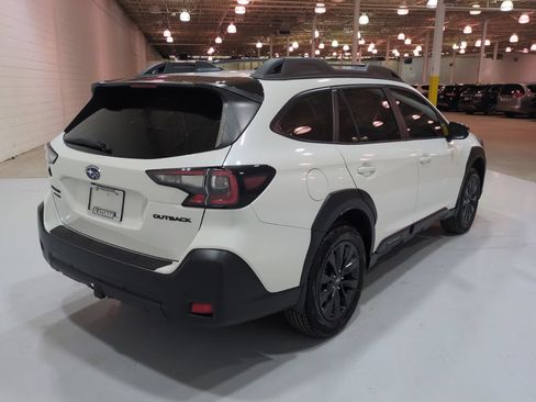 Used 2024 Subaru Outback Onyx Edition AWD/4WD image 3