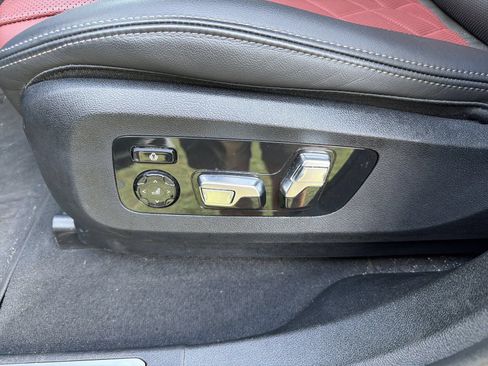 Certified 2025 BMW X6 M60i AWD/4WD image 25
