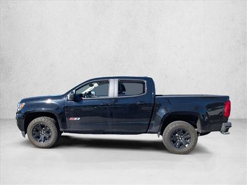Used 2022 Chevrolet Colorado Z71 w/ Z71 Midnight Edition image 8