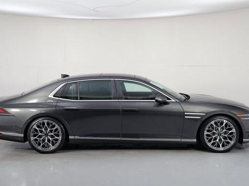 Used 2023 Genesis G90 3.5T AWD/4WD image 69