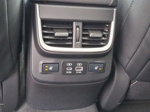 Certified 2023 Subaru Outback Limited AWD/4WD image 12