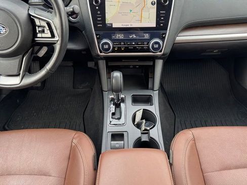 Used 2018 Subaru Outback 2.5i Touring image 19