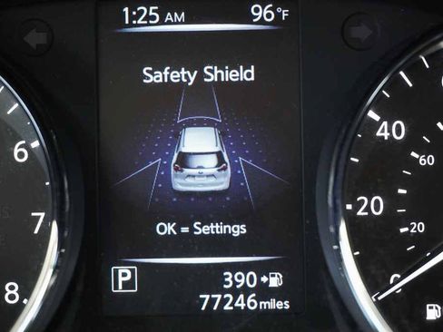 Used 2017 Nissan Rogue S FWD image 16