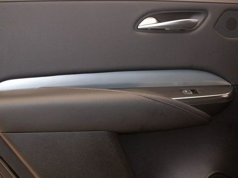 Certified 2023 Cadillac XT4 Premium Luxury image 18