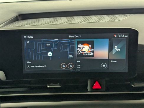 Used 2026 Kia Carnival SX w/ SX Dark Edition Package image 19