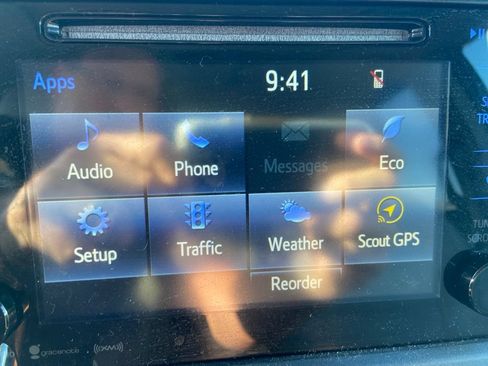 Used 2017 Toyota Sienna XLE AWD/4WD image 19