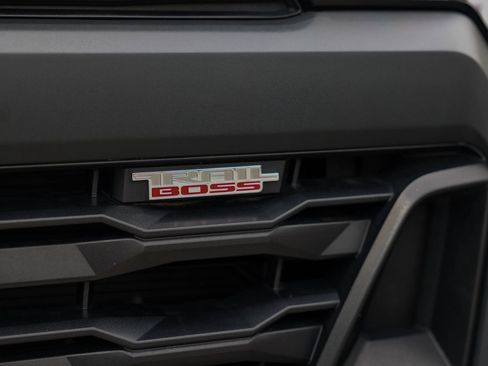 Used 2024 Chevrolet Colorado Trail Boss w/ Advanced Trailering Package AWD/4WD image 33