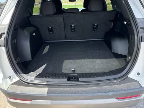 Certified 2025 Chevrolet Equinox LT AWD/4WD image 25