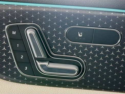 New 2026 Mercedes-Benz GLB 250 4MATIC image 19