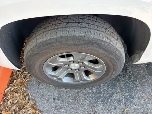 Used 2018 Chevrolet Tahoe LT image 4