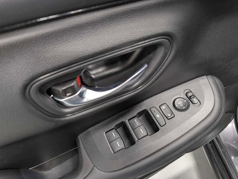 Certified 2023 Honda HR-V LX image 35