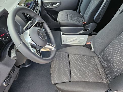 New 2025 Mercedes-Benz Sprinter 2500 image 13