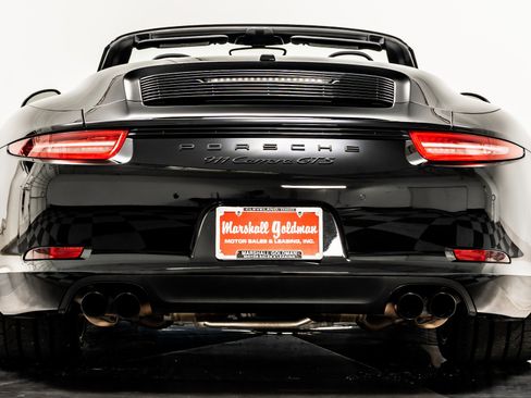 Used 2016 Porsche 911 Cabriolet image 8