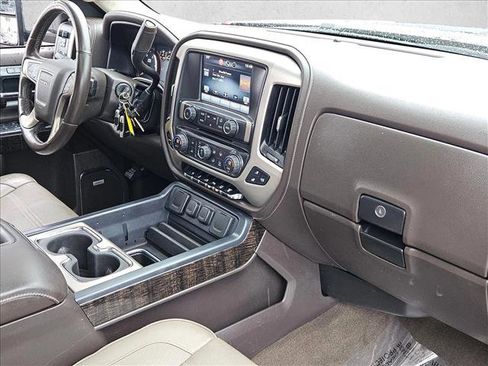 Used 2015 GMC Sierra 2500 Denali w/ Duramax Plus Package image 22